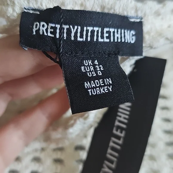 NWT PrettyLittleThing Crochet Cut Out Bandeau Top - Picture 3 of 6